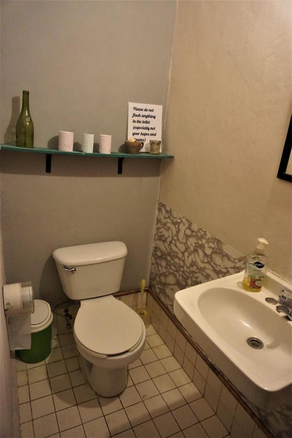 Akasha Hostel Merida Bagian luar foto